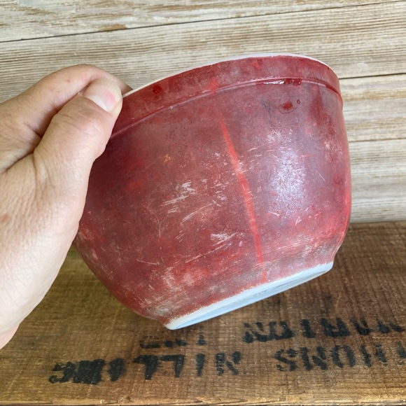 Distressed Pyrex Red Bowl - Picture 4 of 7
